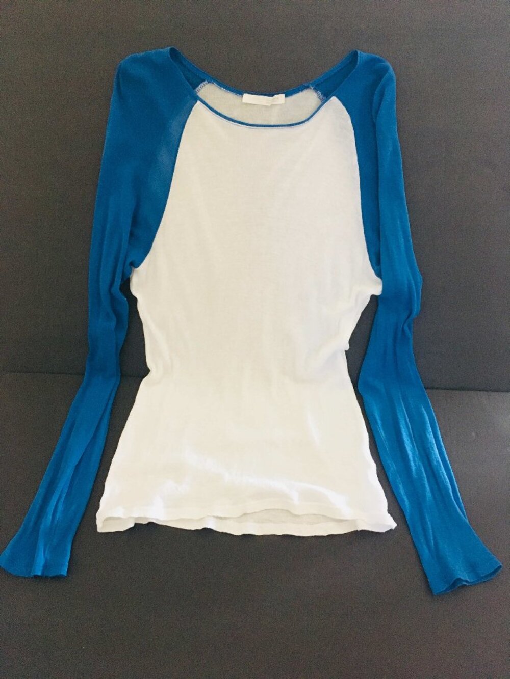 Zara Long Sleeve Top. 100% Cotton. Size Medium. Made in Morocco.